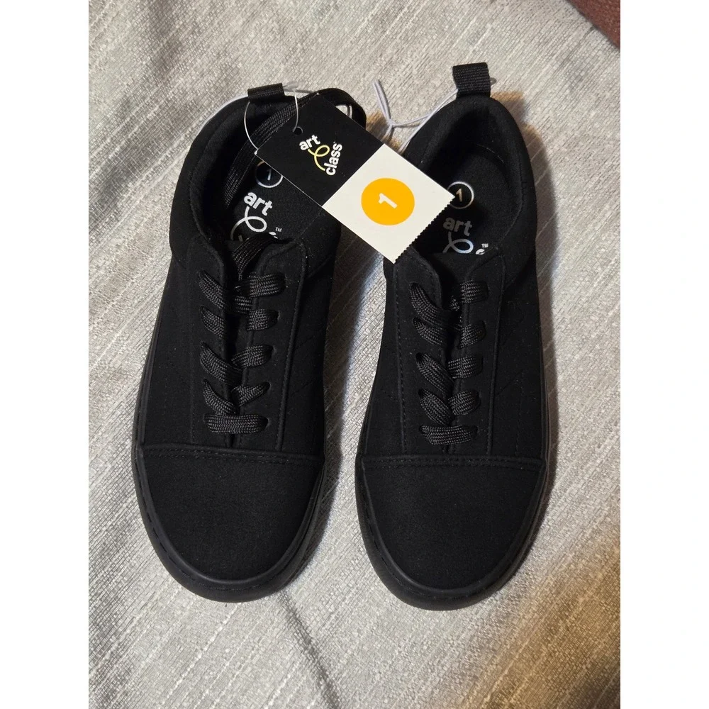 Art Class Garrett Kids Black Lace Up Sneakers Low Top Shoes Size 1 NWT